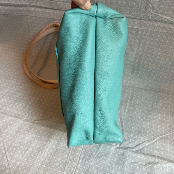 852 Leathers Handcrafted Small Zipper Tote in Aqua Leather/Natural Strap - Picture 5 of 13
